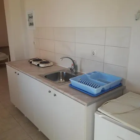Theodora Apartamento
